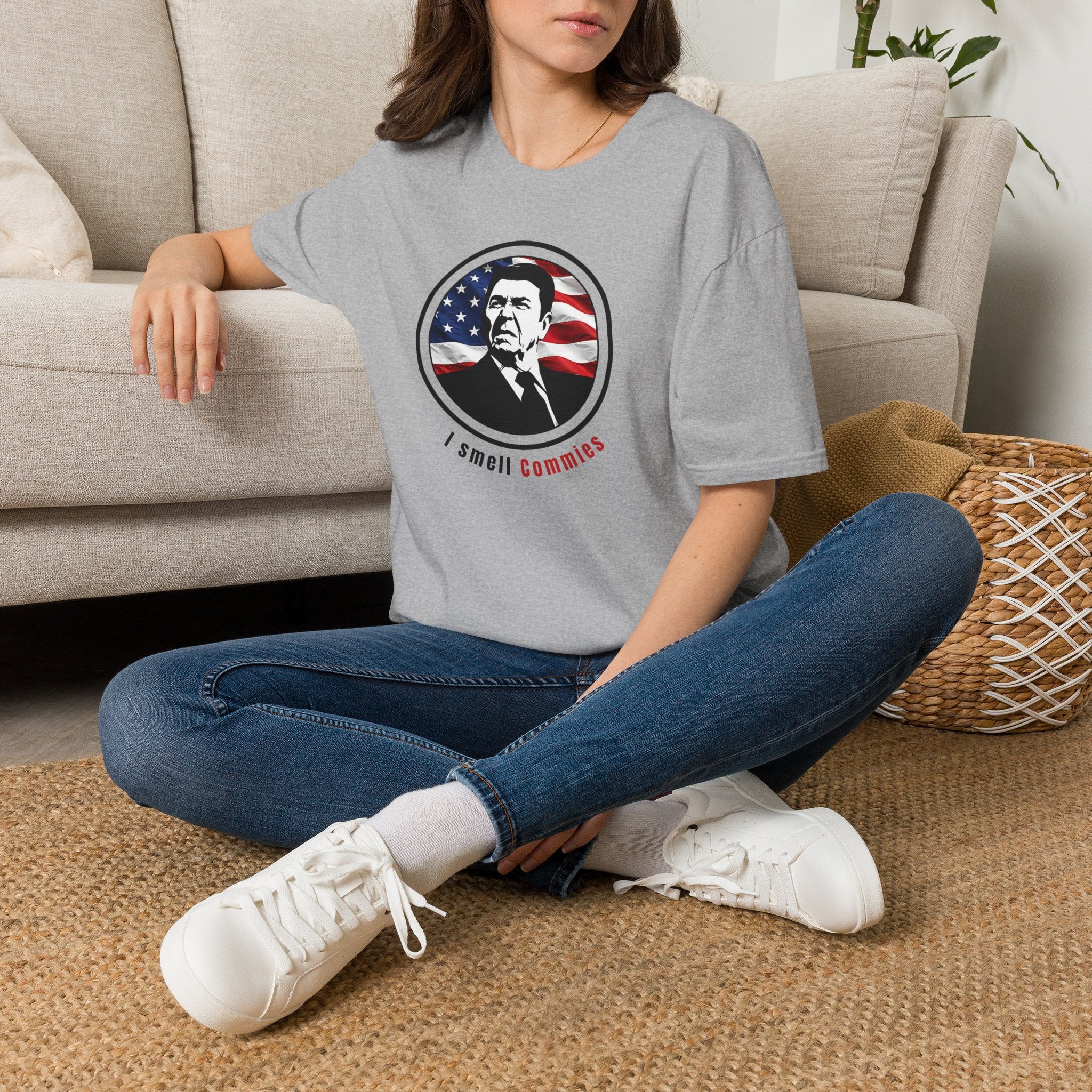 I Smell Commies – Reagan 250 Years Rocking Liberty Patriotic T-Shirt