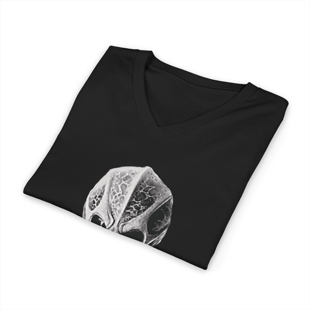 Patience Visitor Alien Face Graphic V Neck T Shirt